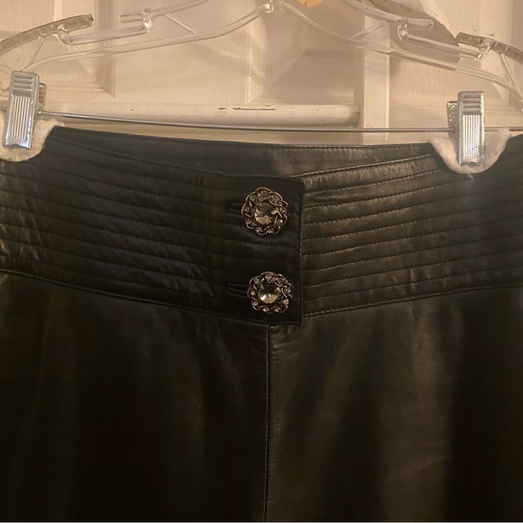Leather pants with jewelled buttons - Picture 2 of 4